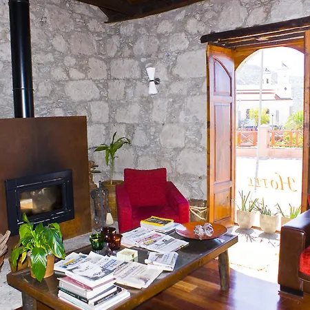Konukevi Rural Fonda De La Tea The Location And The Views